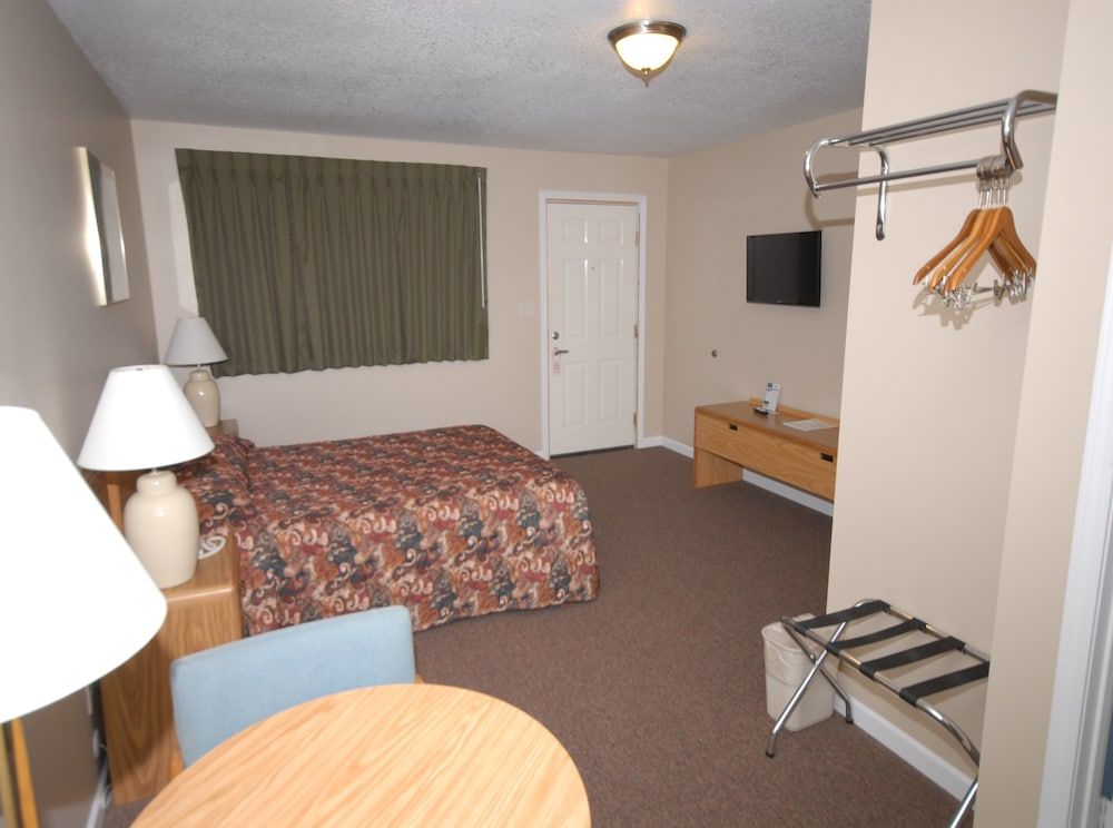 Wayside Motel - photo 16