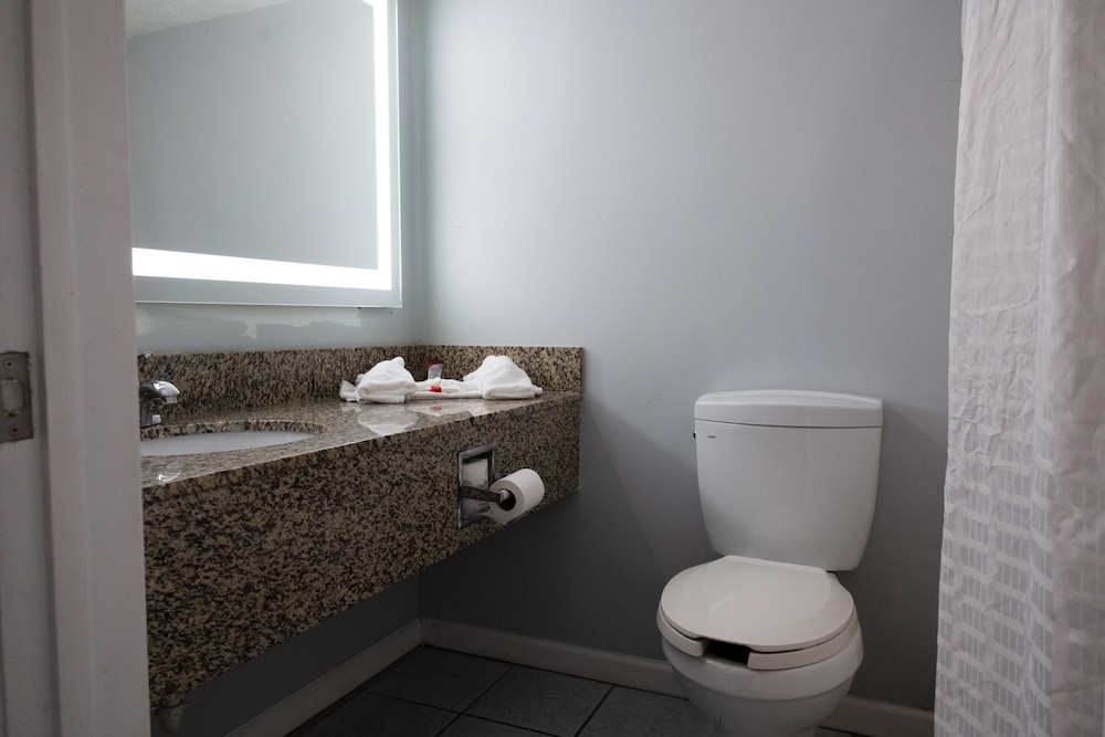 Envi Boutique Hotel Henderson Evansville South - photo 79