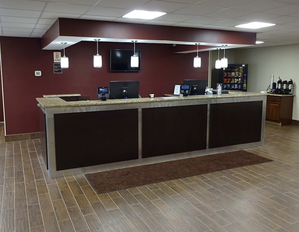 Red Roof Inn Indianapolis Castleton - photo 2