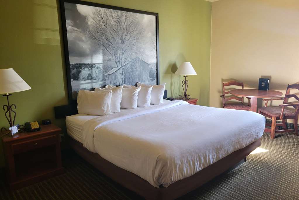 Super 8 by Wyndham Troy - photo 11