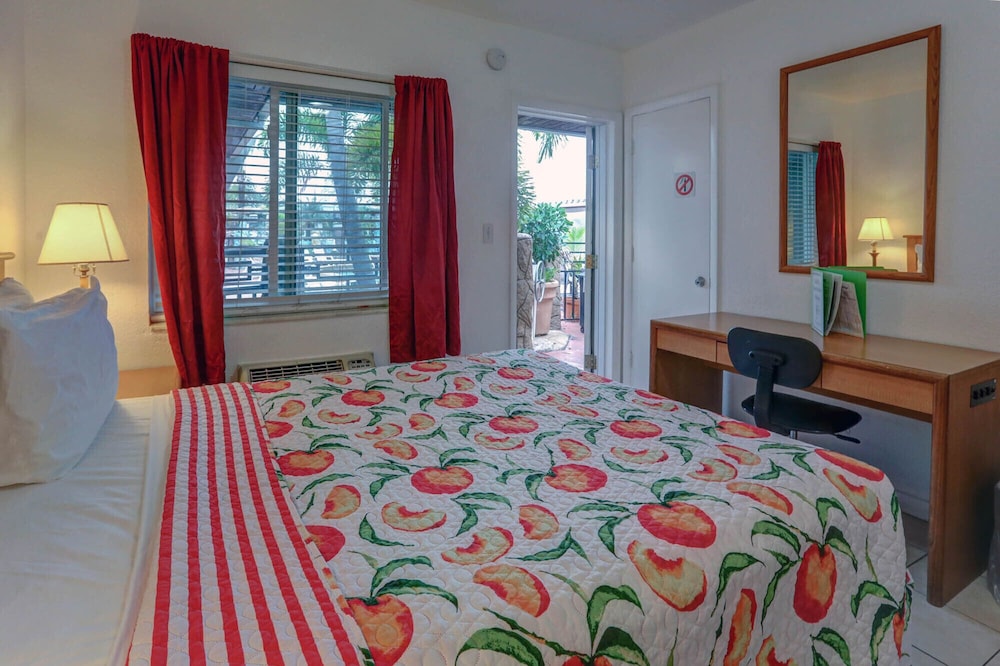 Green Seas Motel - photo 33