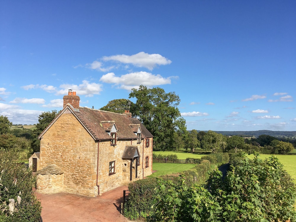 Wilstone Cottage — 4-Star Luxury Hotel in Church Stretton, United Kingdom