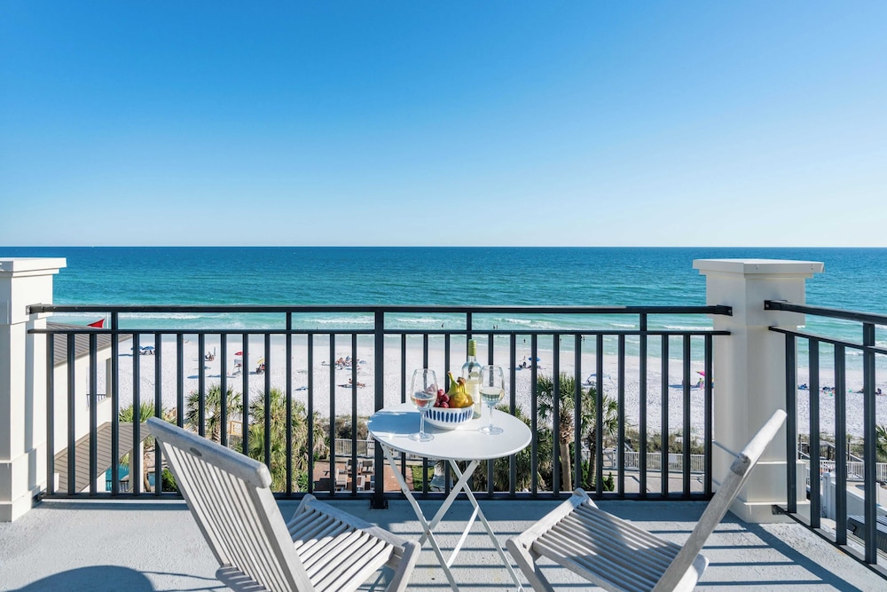 Promenade by Avantstay Beach Front Mansion w Breathtaking Views & Pool - photo 18