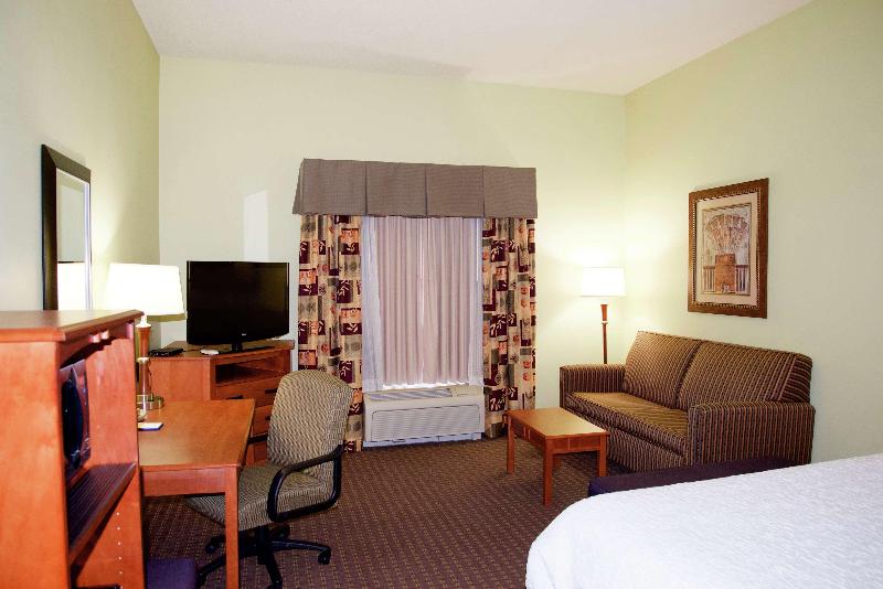 Hampton Inn & Suites Moline Quad City Int'l Aprt - photo 34
