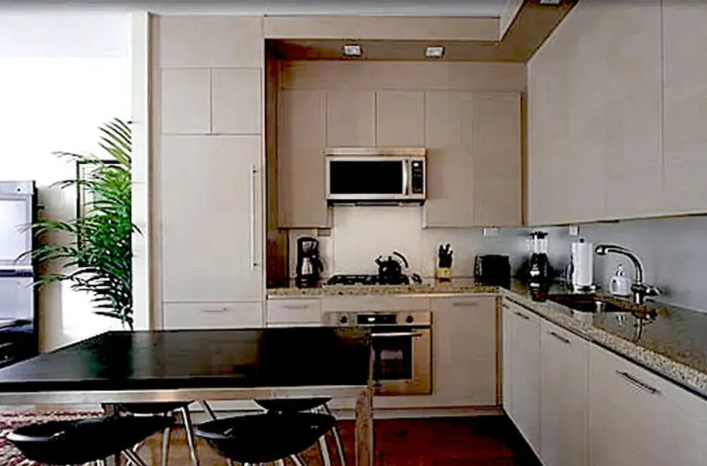 Safehouse Suites Manhattan - photo 7