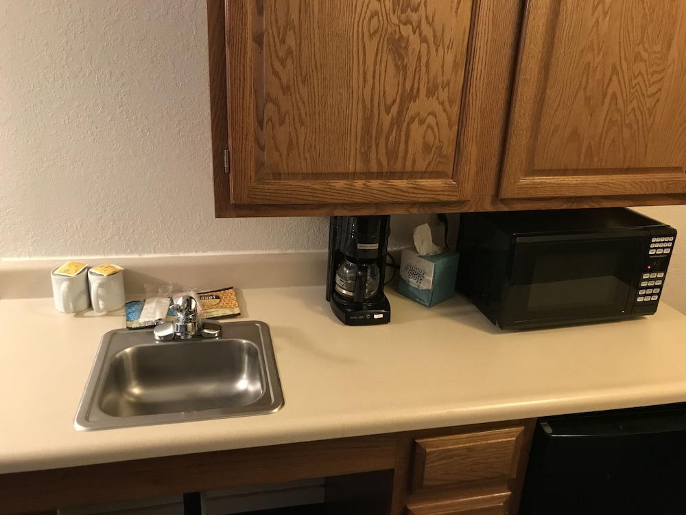 Rosemont Suites - photo 14