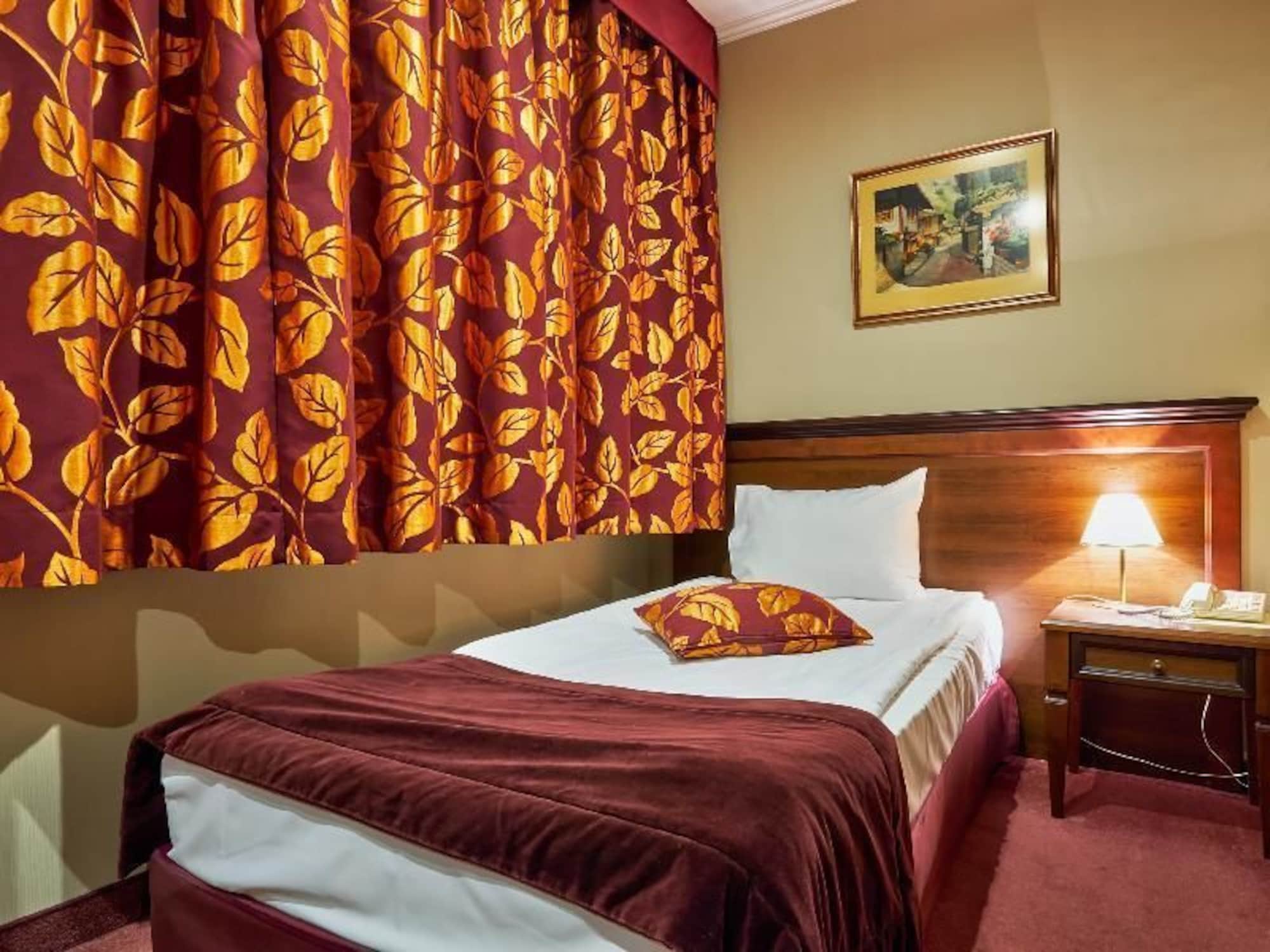 Yantra Grand Hotel sharlopov Hotels — hotel in Veliko Turnovo