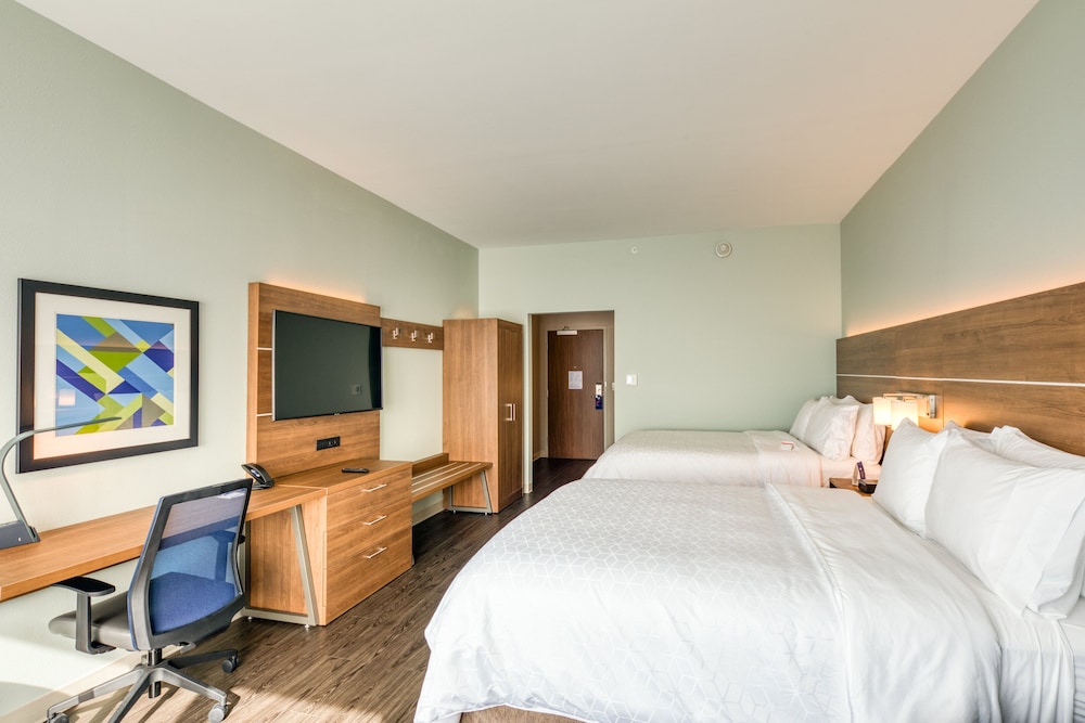 Holiday Inn Express & Suites Charlotte South End by IHG - photo 40