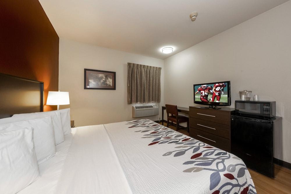 Red Roof Inn St Robert Ft Leonard Wood - photo 10