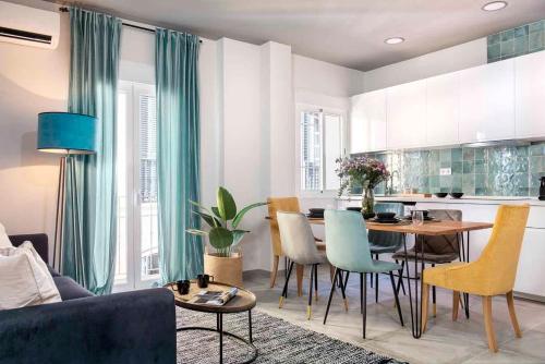 Rivero Suite Apartments — 4-Star Luxury Hotel in Sevilla, Spain