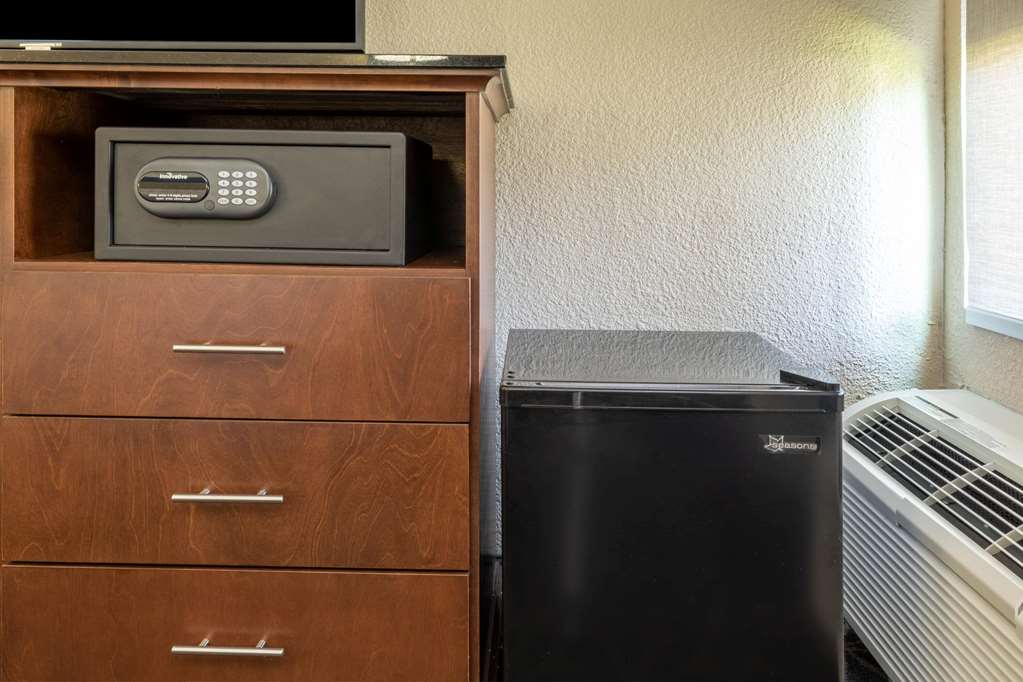 Baymont by Wyndham McAllen Pharr - photo 23