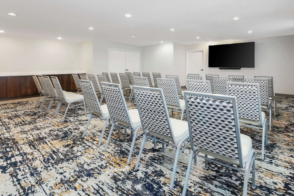 Hampton Inn & Suites Denver Tech Center - photo 48