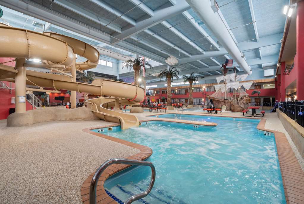 Ramada by Wyndham Sioux Falls Airport Waterpark & Event Ctr - photo 11