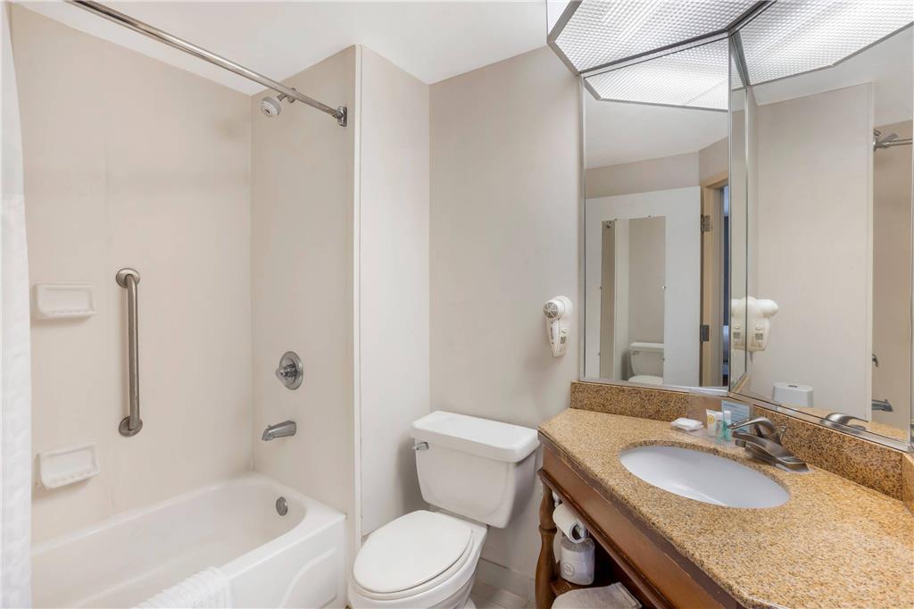 Comfort Inn & Suites Mt. Holly Westampton - photo 22