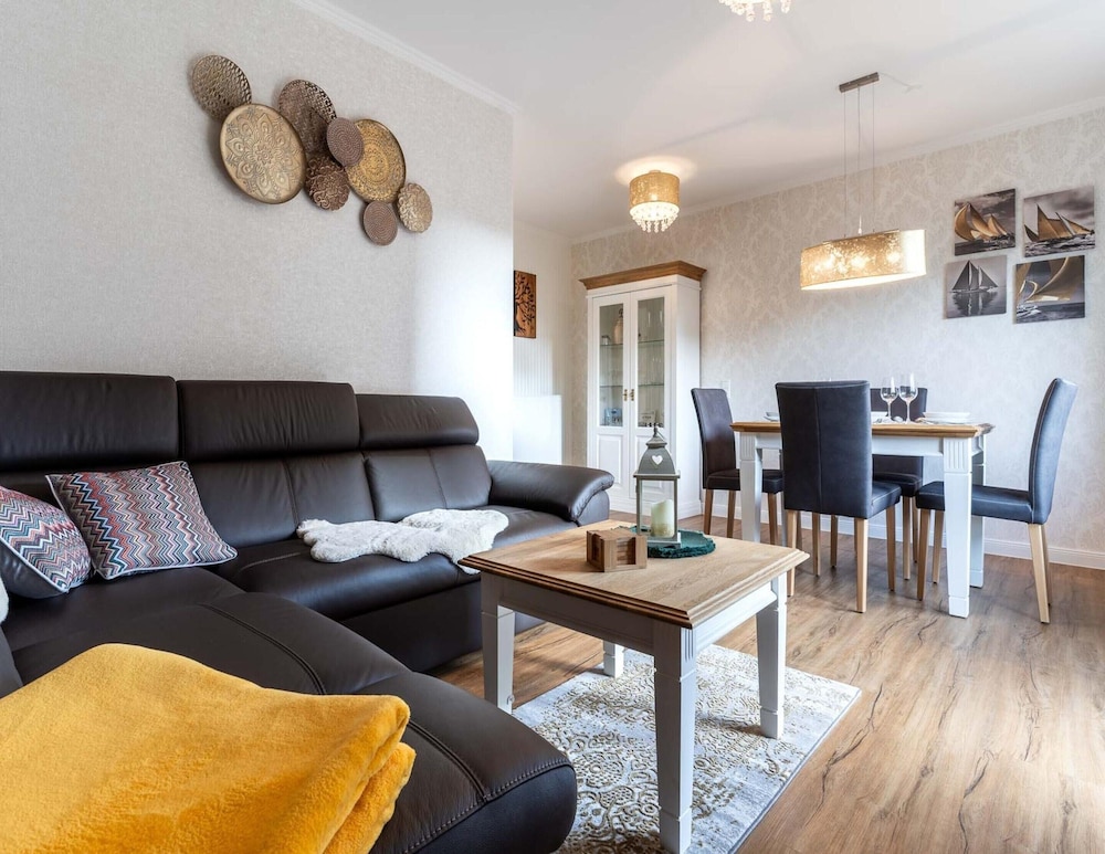 Apartment in Westerdeichstrich Near North Sea — 4-Star Luxury Hotel in Busum, Germany