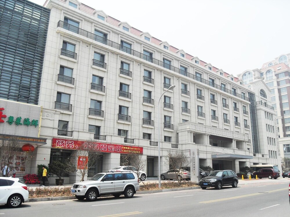 Qingdao Jinhong Sea View Holiday Hotel — 4-Star Luxury Hotel in Qingdao, People's Republic of China