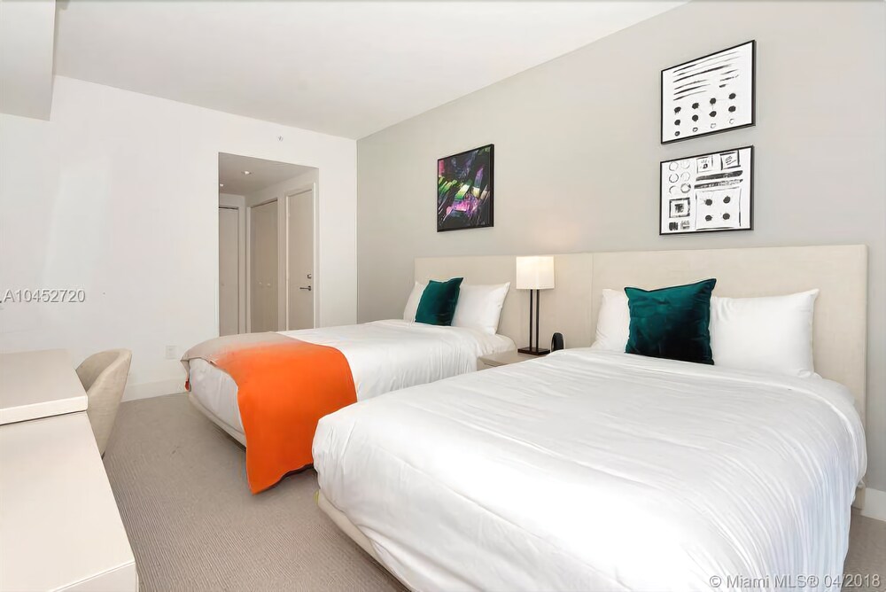 Ocean View 2 Bedrooms 2 Bathrooms @ Hyde Resort - photo 6