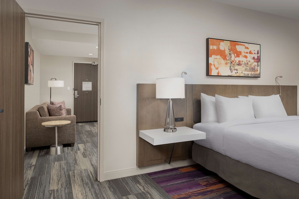 Hilton Garden Inn Columbia Airport - photo 29