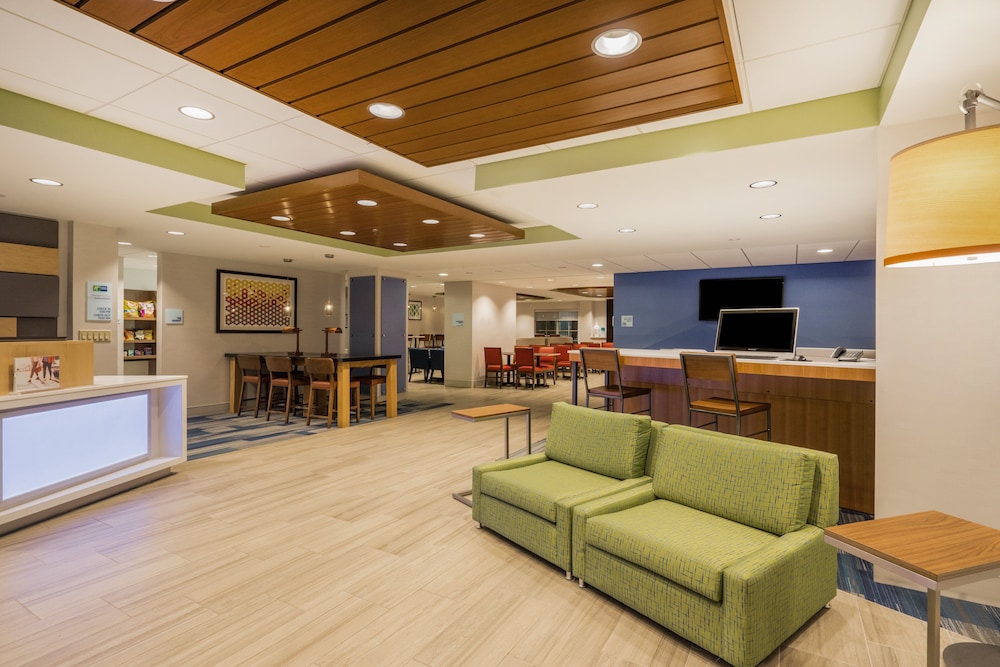 Holiday Inn Express Bloomsburg by IHG - photo 4