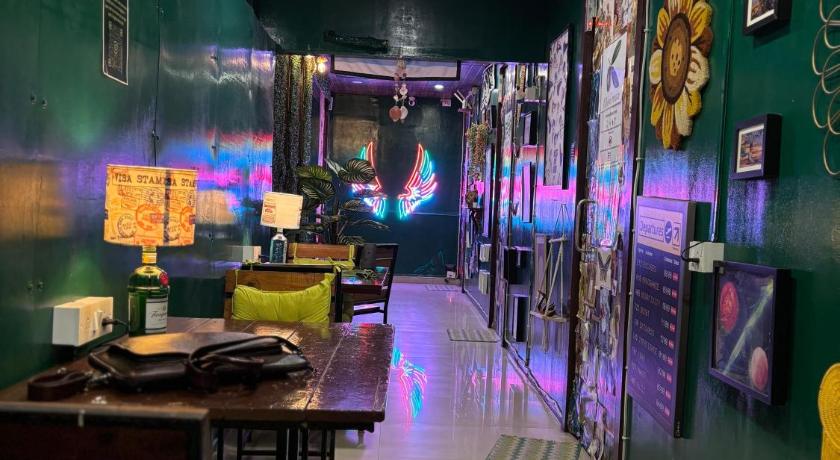 Forrest Hostels