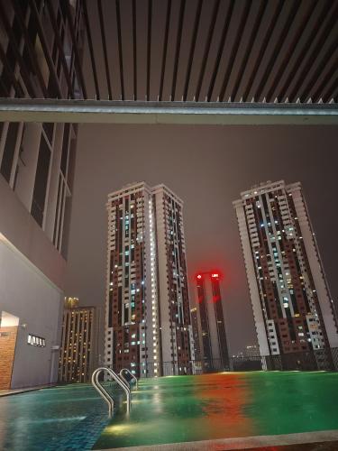 Chambers Skypool KLCC — 4-Star Luxury Hotel in Kuala Lumpur, Malaysia