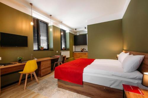 Urban Apartments 116