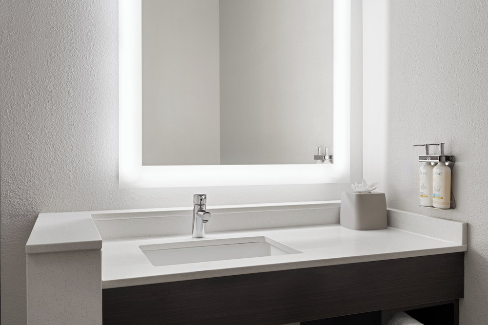 Holiday Inn Express St. Petersburg North by IHG - photo 25