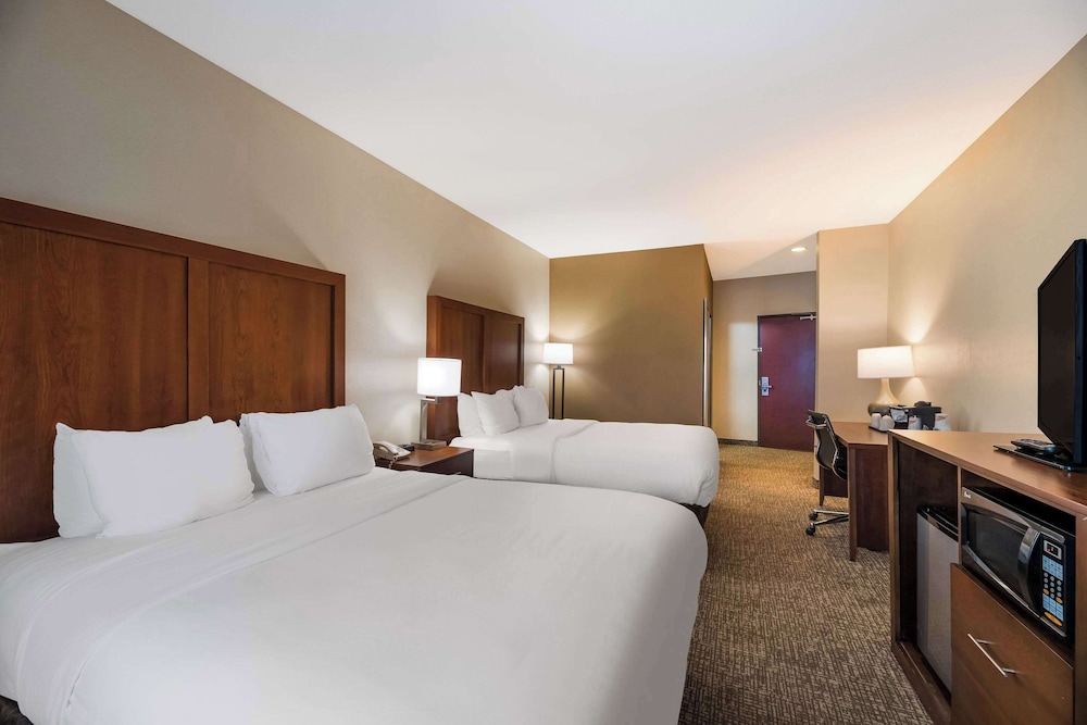 Comfort Inn & Suites Las Vegas Nellis - photo 11
