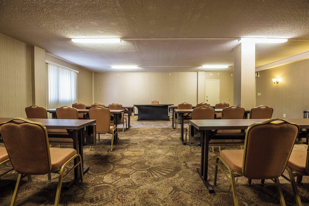 Delta Hotels Baltimore North - photo 22