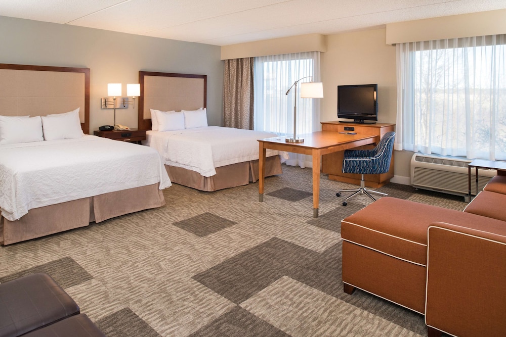 Hampton Inn & Suites Schertz - photo 13