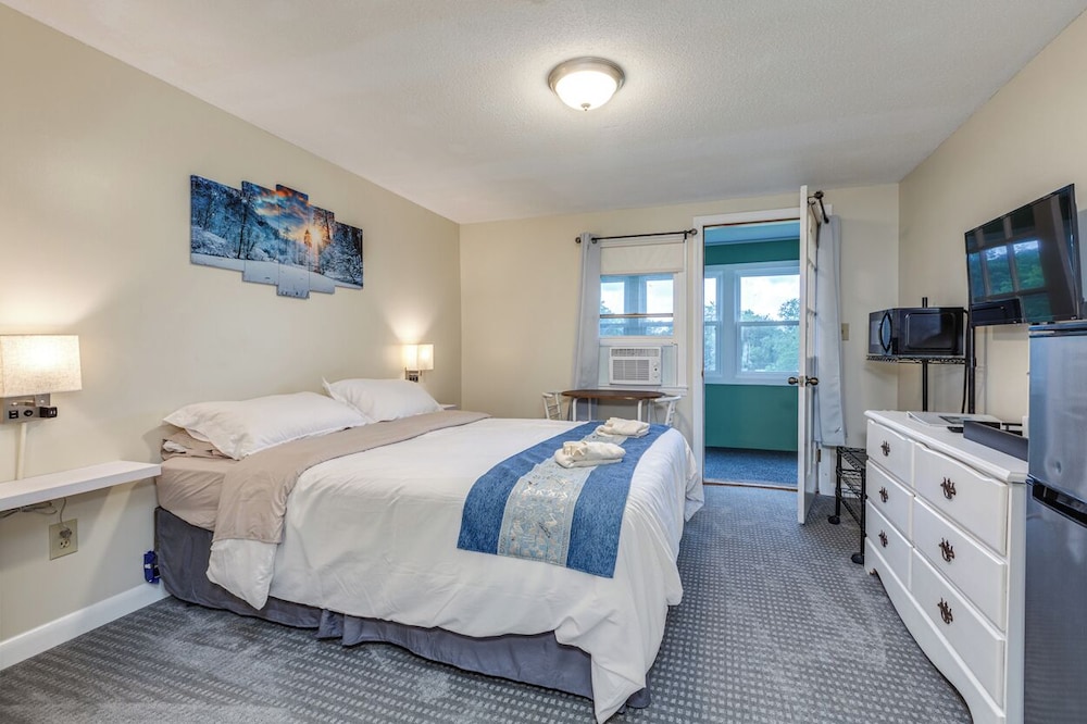 Lake Shore Farm Inn - photo 25
