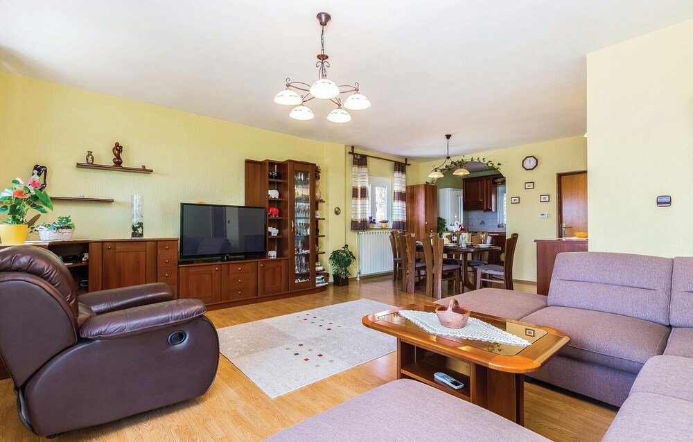 Stunning Apartment In Crikvenica — 4-Star Luxury Hotel in Crikvenica, Croatia