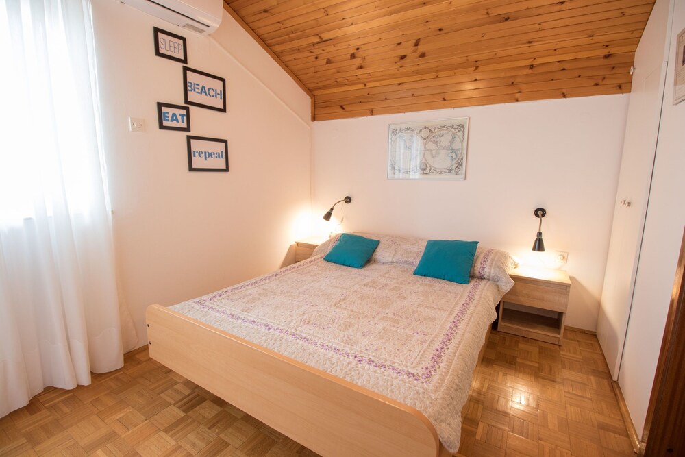 Rooms Sofija — Selce — photo 5