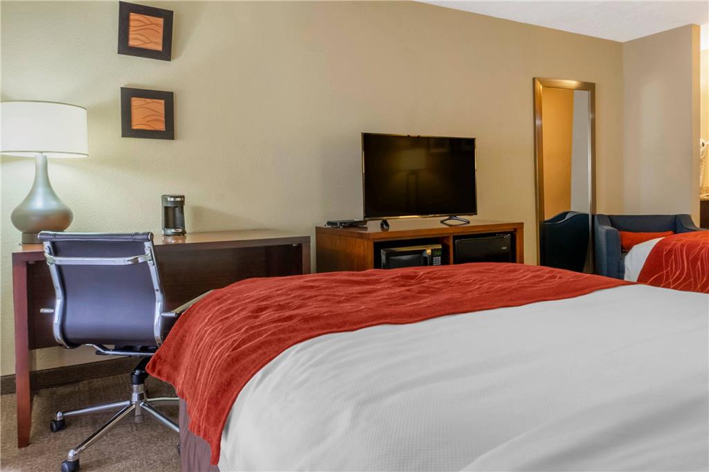 Comfort Inn Albuquerque Airport - photo 13