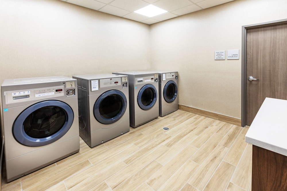 Hampton Inn & Suites by Hilton Canyon - photo 27