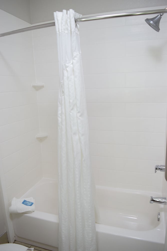 Holiday Inn Express Hotel & Suites West I 10 by IHG - photo 33