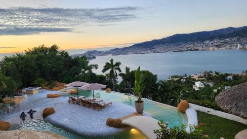 Villa Hermosa — 4-Star Luxury Hotel in Acapulco De Juarez, Mexico