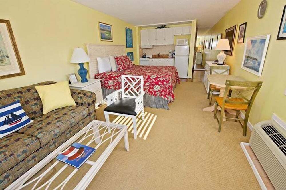 861 Ketch Court at the Sea Pines Resort - photo 2