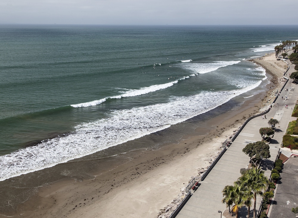Crowne Plaza Ventura Beach by IHG - photo 137