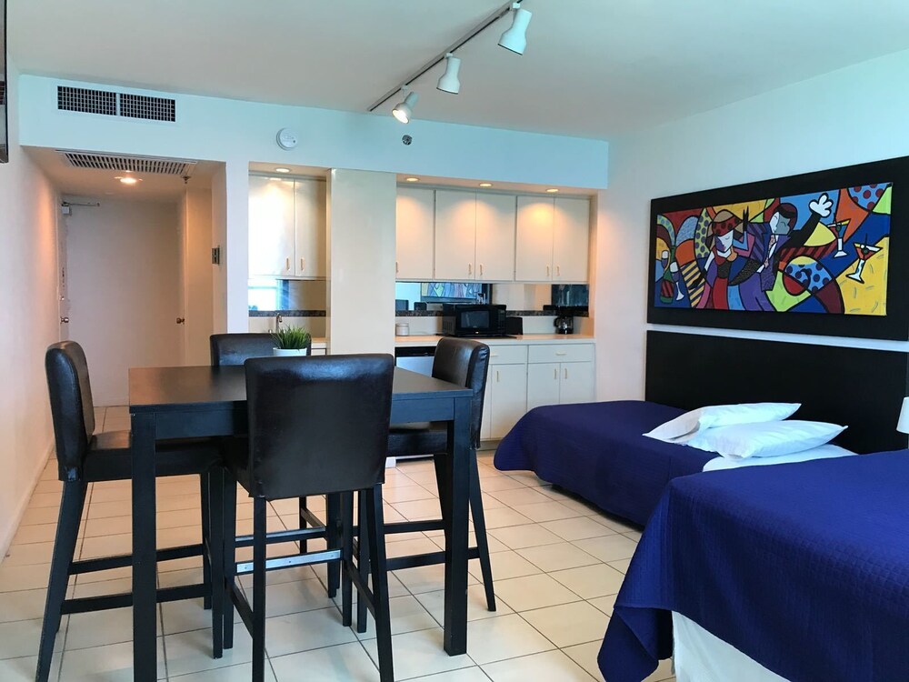 DW Oceanfront Resort - photo 13