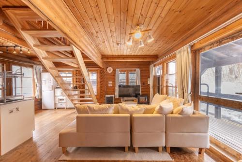 Green Bell — 4-Star Luxury Hotel in Myoko, Japan