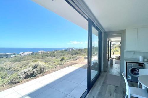 Exclusive luxury & lifestyle suite — 4-Star Luxury Hotel in Mossel Bay, South Africa