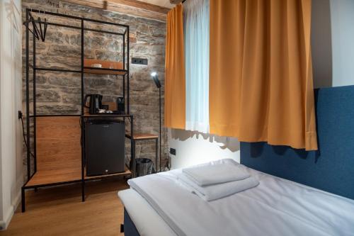 LJ5 Old Town Rooms with Exclusive shared Roof Terrace