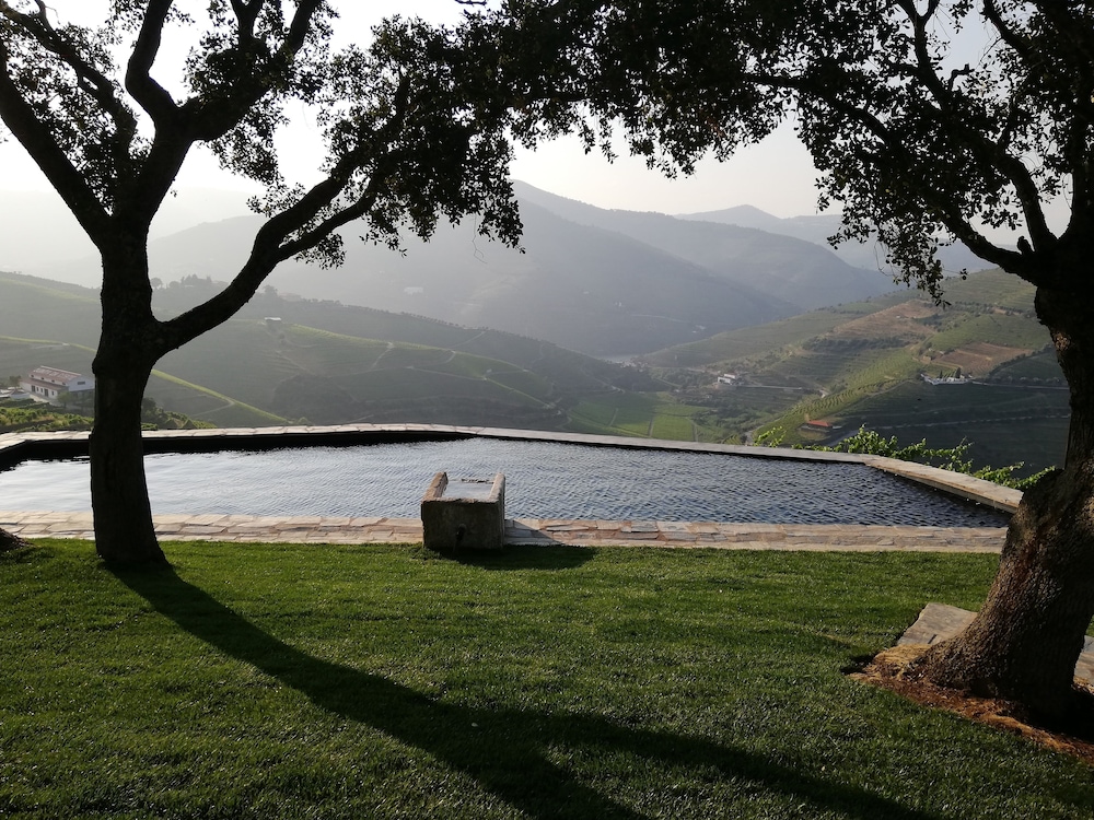 Quinta da Côrte — hotel in Tabuaco