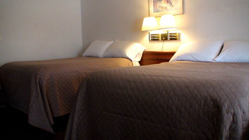 Schuyler Inn - photo 8