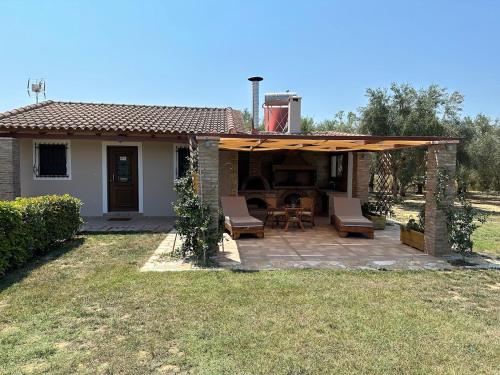 Villa Zoe — 4-Star Luxury Hotel in Amaliada, Greece
