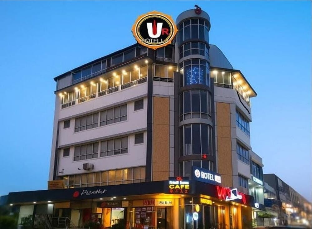 Hotel Ur — hotel in Allahabad