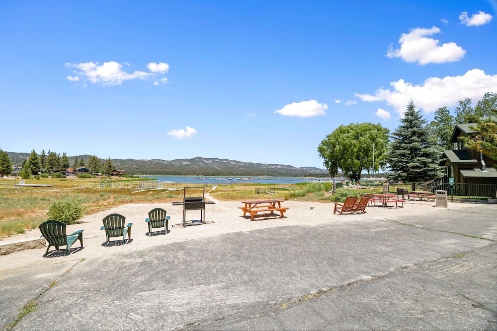 Big Bear Lakefront Lodge - photo 127