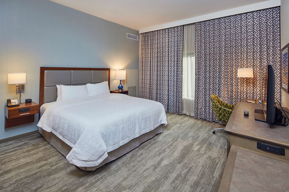 Hampton Inn & Suites Sacramento at Csus - photo 16