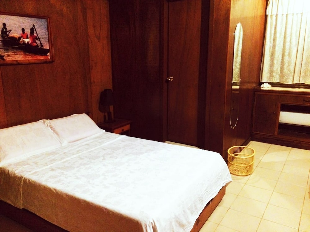 Palau Island Garden Hotel in Koror, Palau